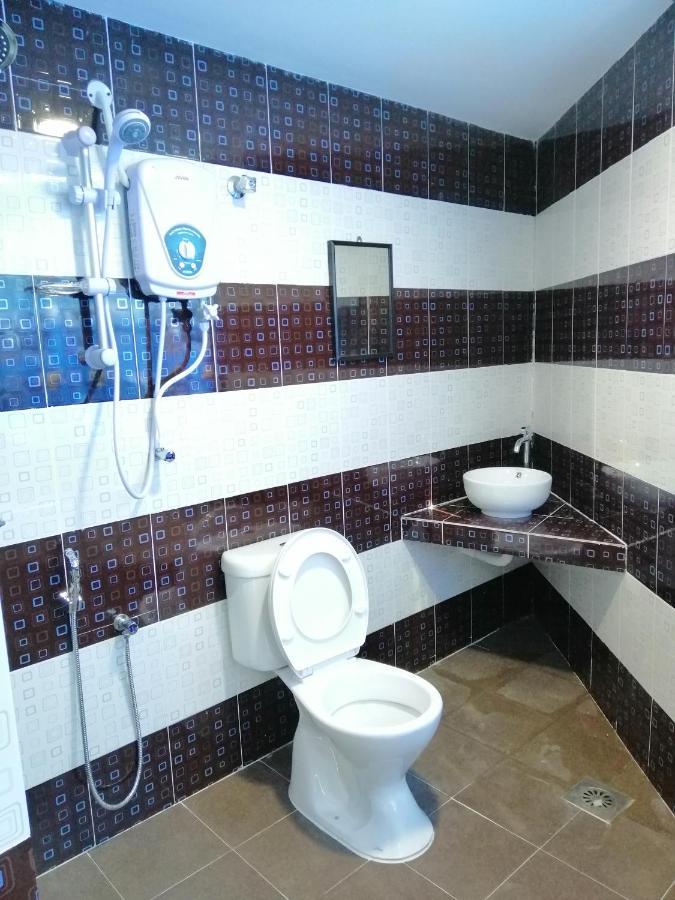 Hotel Nawar Pasir Mas エクステリア 写真